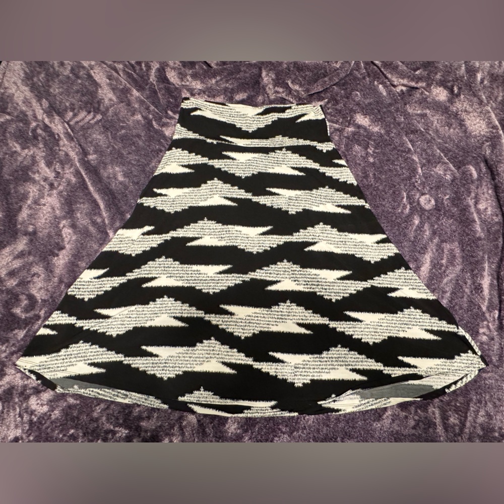 LuLaRoe Monochrome Abstract Azure Skirt